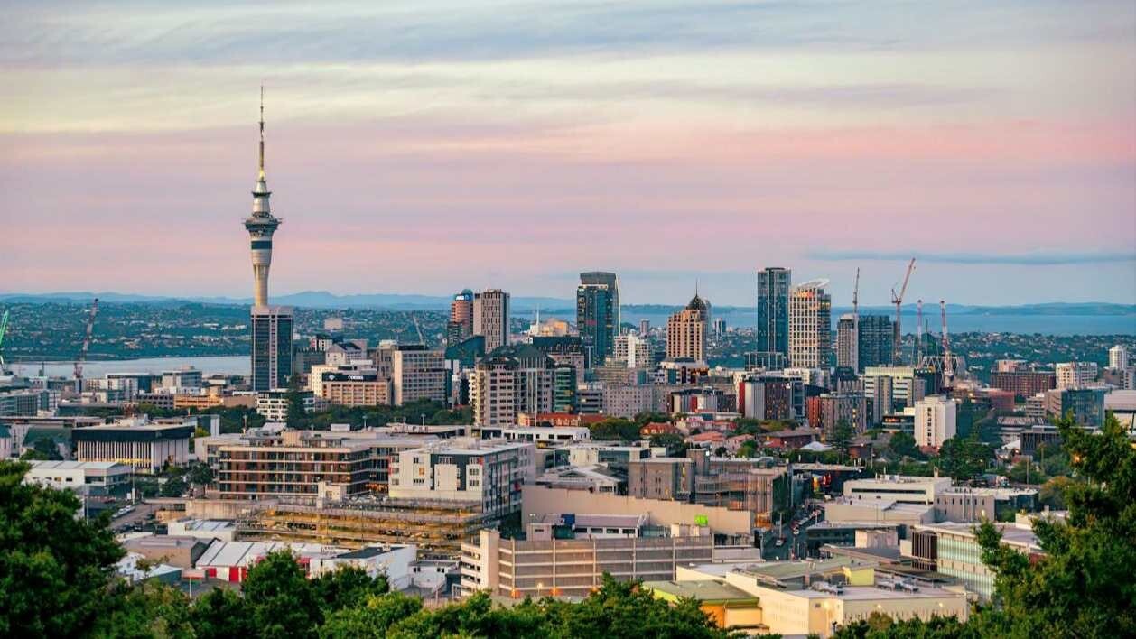 Auckland web long
