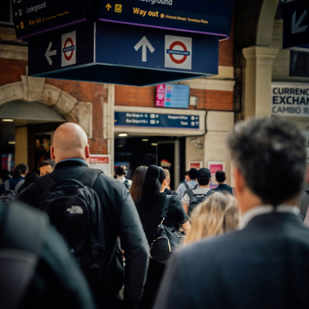 UK_winston-tjia-IHgrTDphNVs-unsplash
