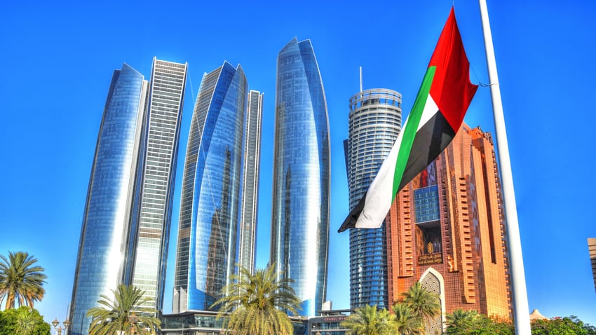 abu dhabi skyline lnscp
